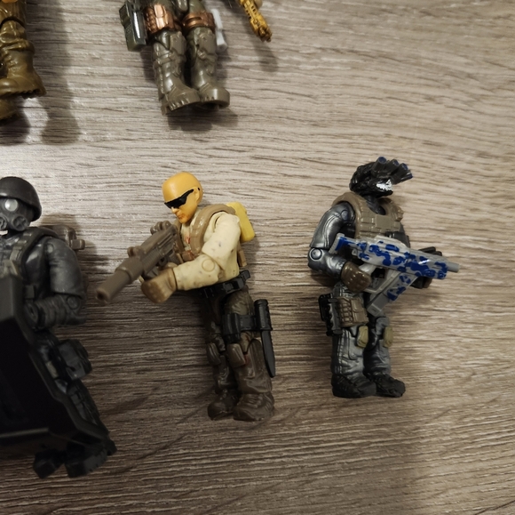 Mega Construx Call of Duty Action Figures Lot of 10 - Picture 5 of 7